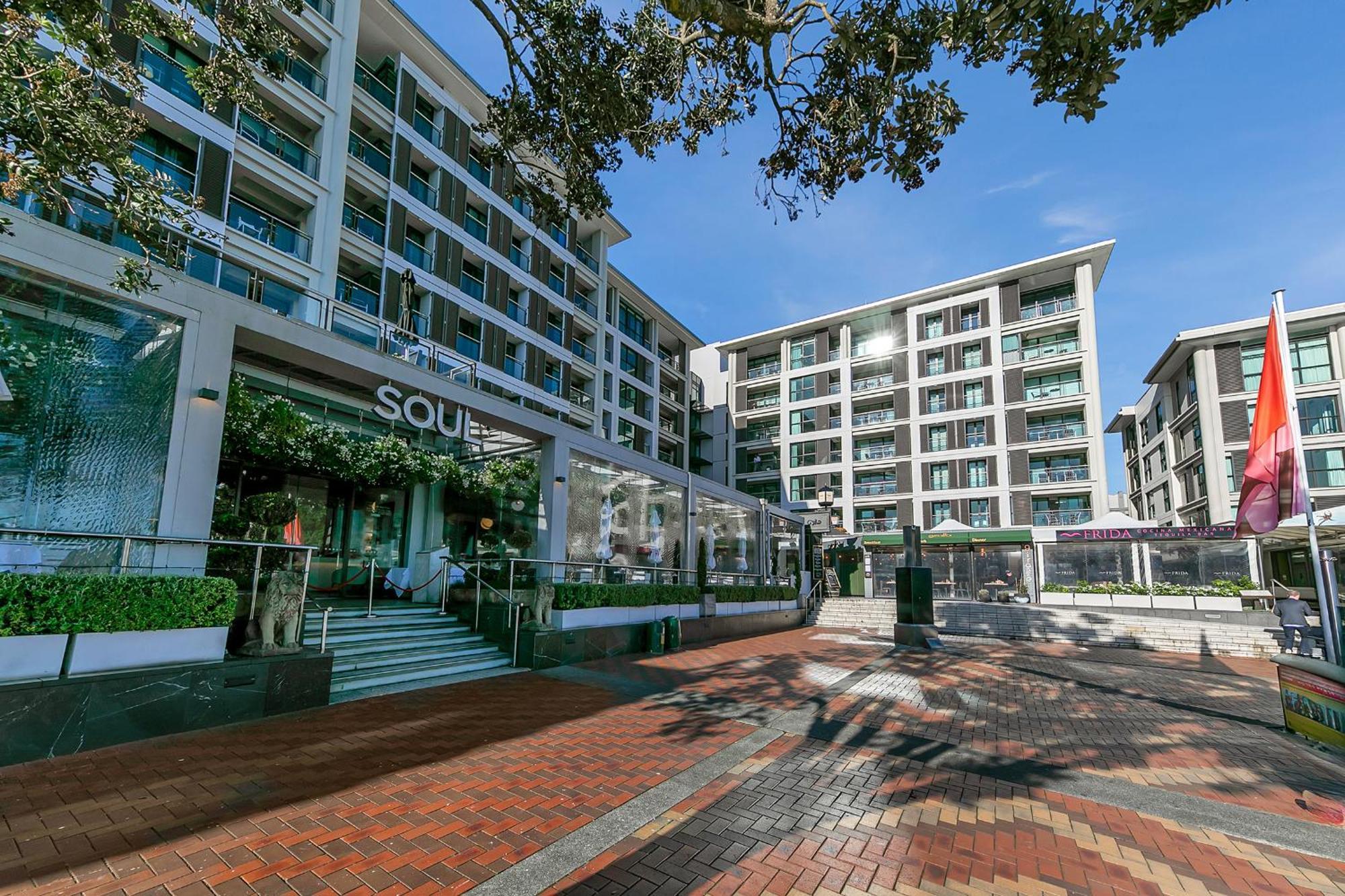 Exquisite Sun Soaked Corner Apartment Auckland Zewnętrze zdjęcie