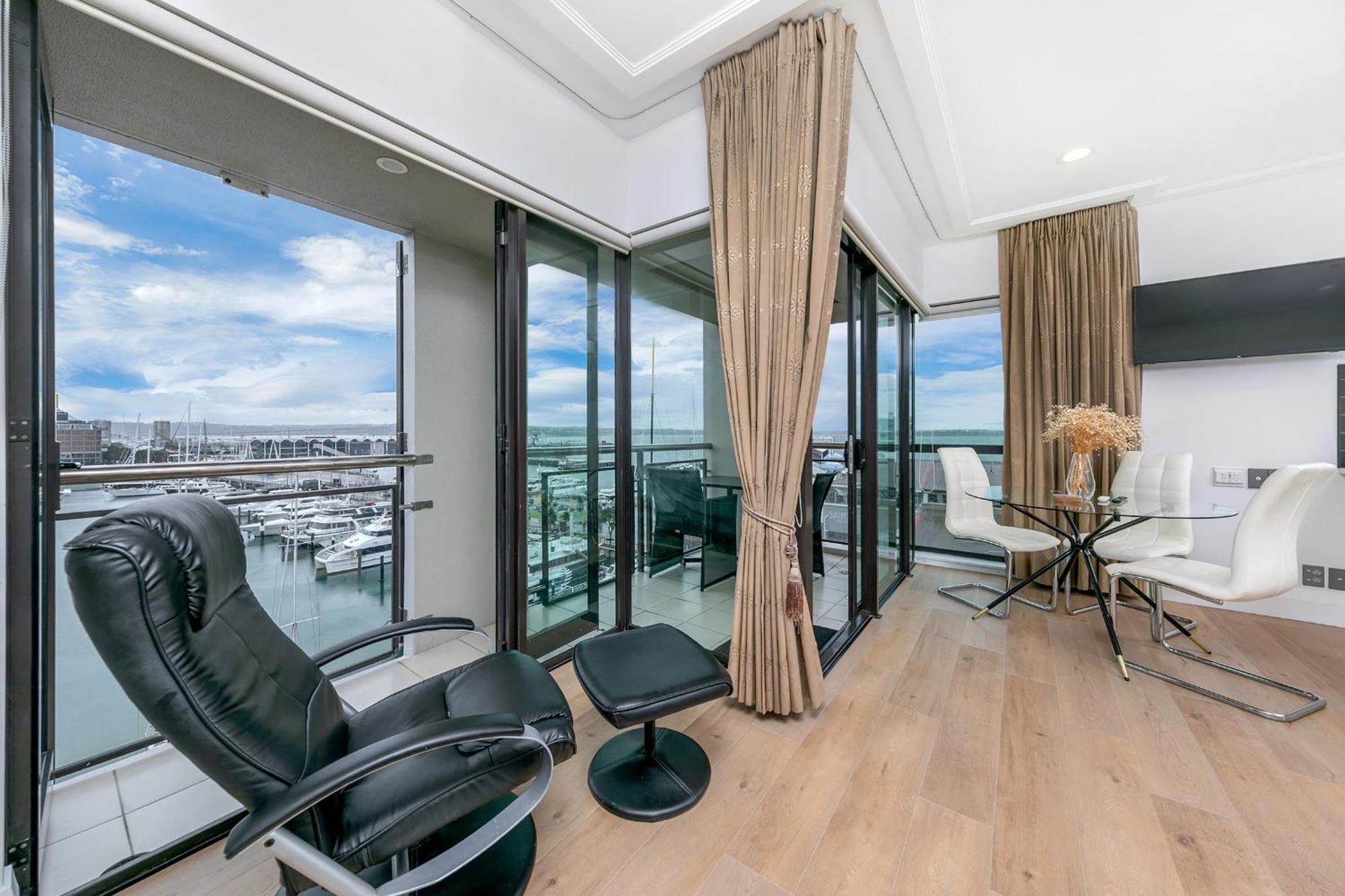 Exquisite Sun Soaked Corner Apartment Auckland Zewnętrze zdjęcie